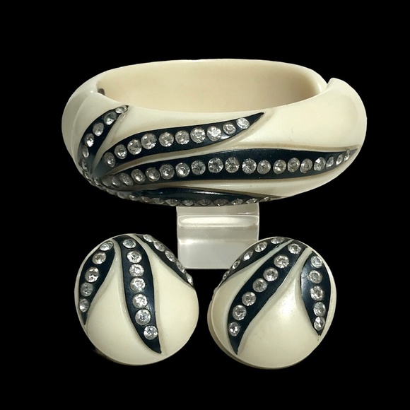 Weiss unmarked Jewelry - Vintage Weiss Hinged Bracelet with Matching Earrings